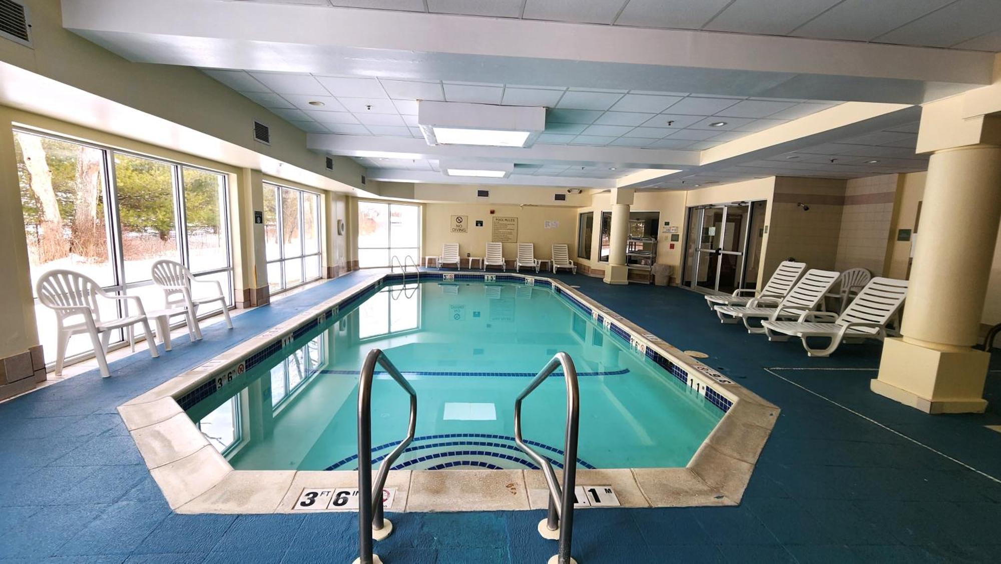 Comfort Inn & Suites Mount Pocono Ngoại thất bức ảnh