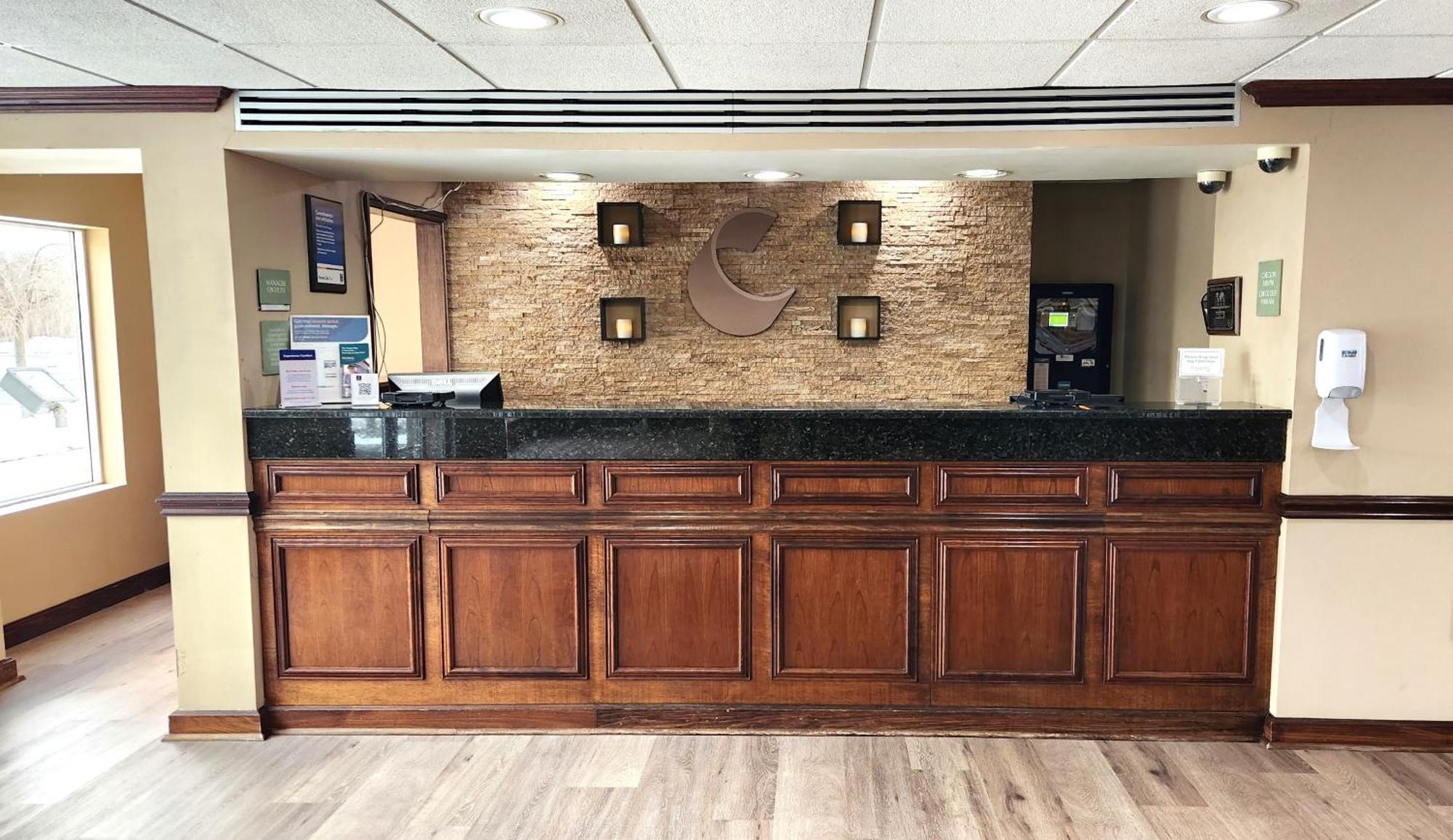 Comfort Inn & Suites Mount Pocono Ngoại thất bức ảnh